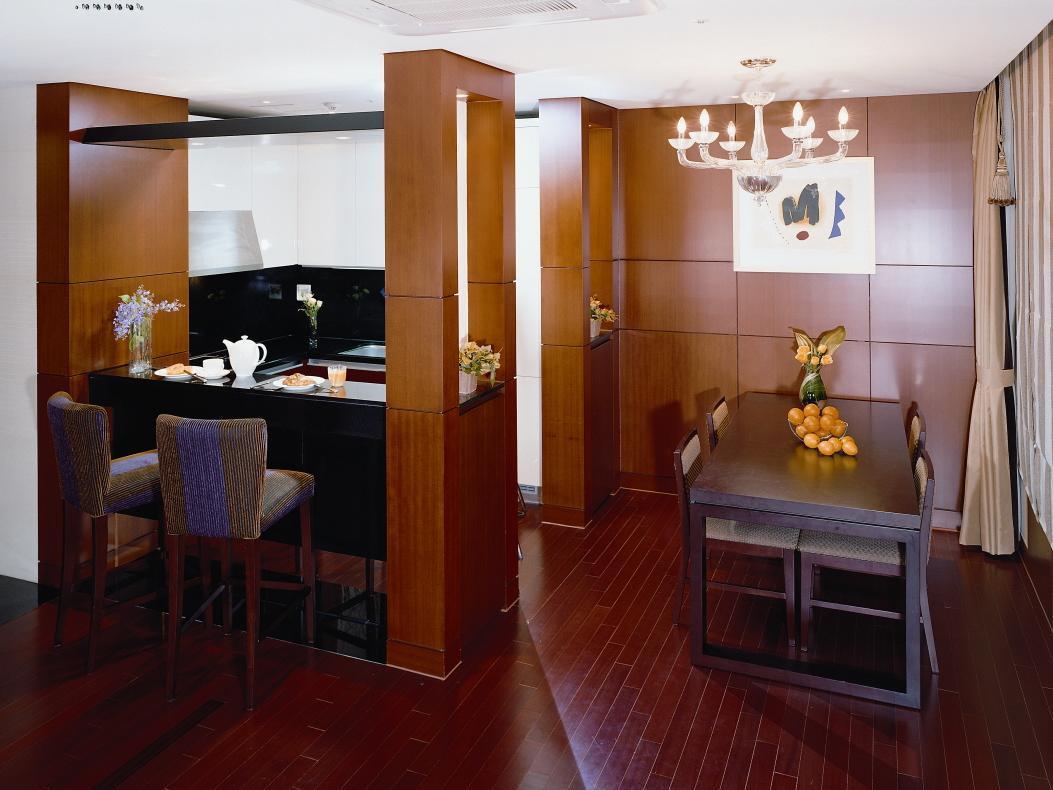 Somerset Palace Apartemen *